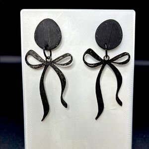 Elegant Black Bow Earrings